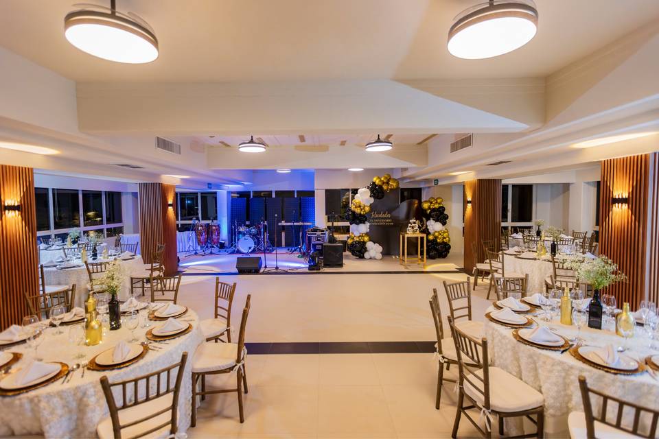 Salón para 120 Personas