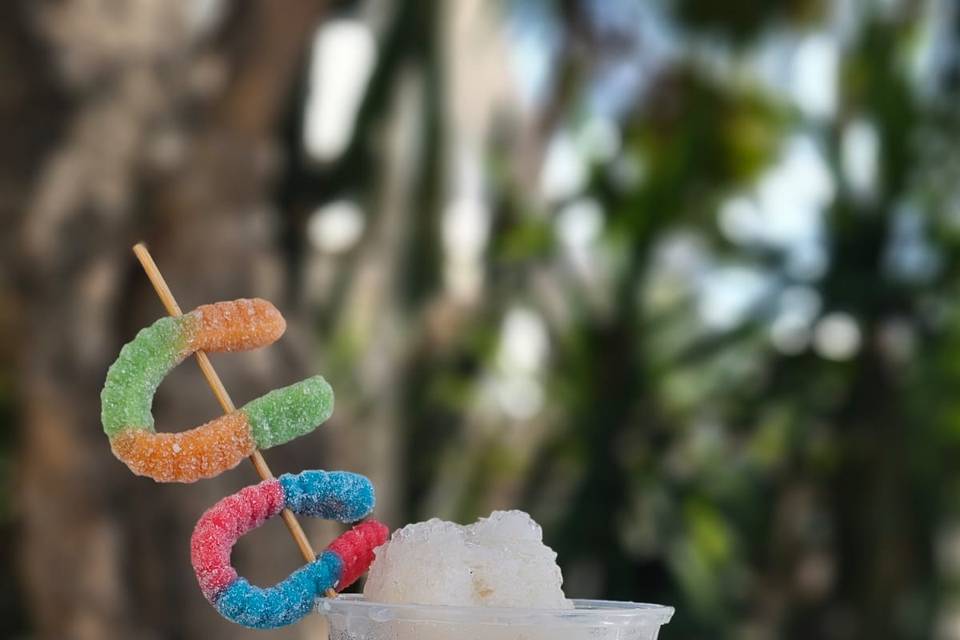 Raspado con gomitas