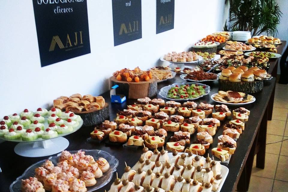 Mesa de canapés