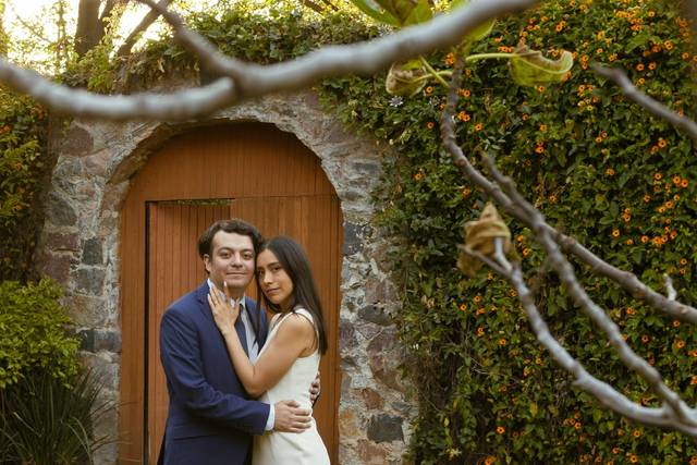 Mariana & Mario Save the Date