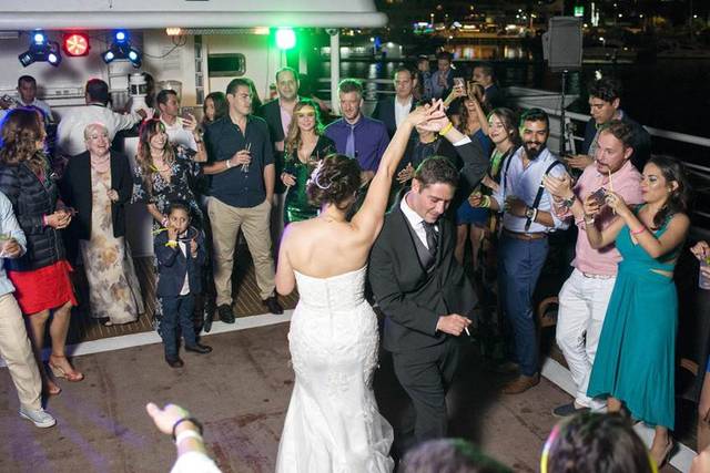 Boda memorable en alta mar