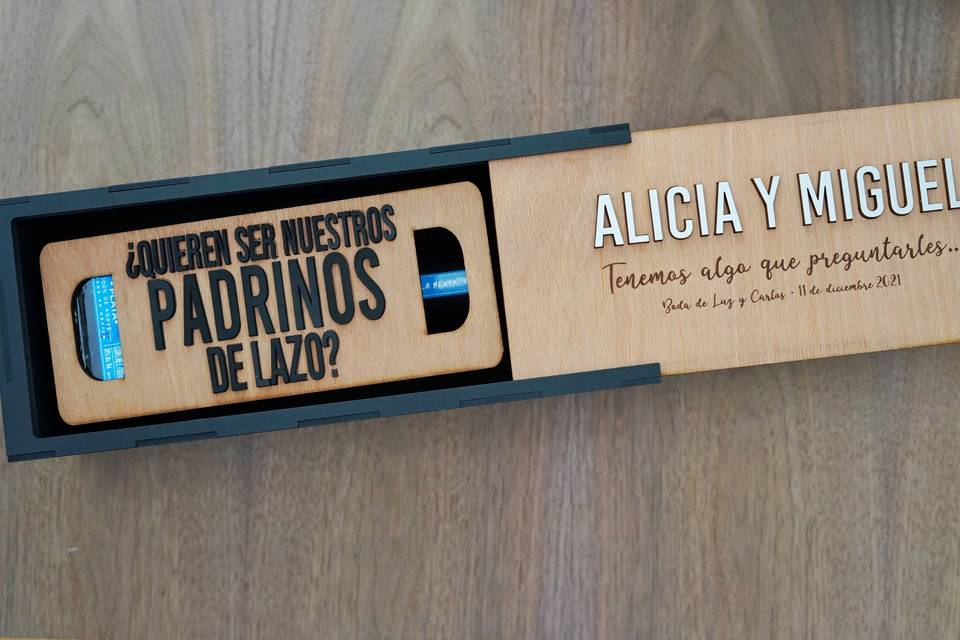 Caja de padrinos