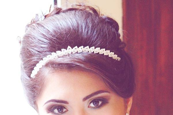 Maquillaje y peinado de novia