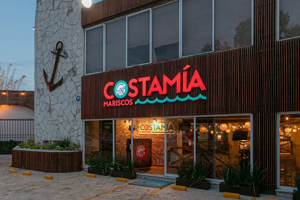 Costamía