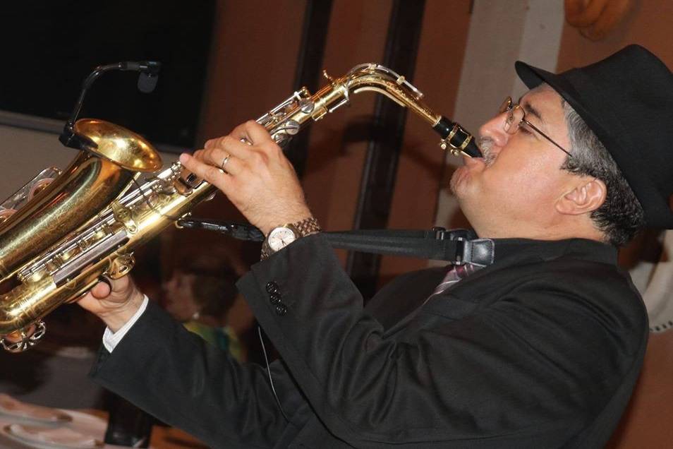 Gerardo Moreno - Saxofonista