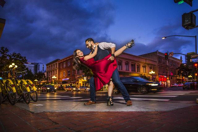 Bailando en el atardecer