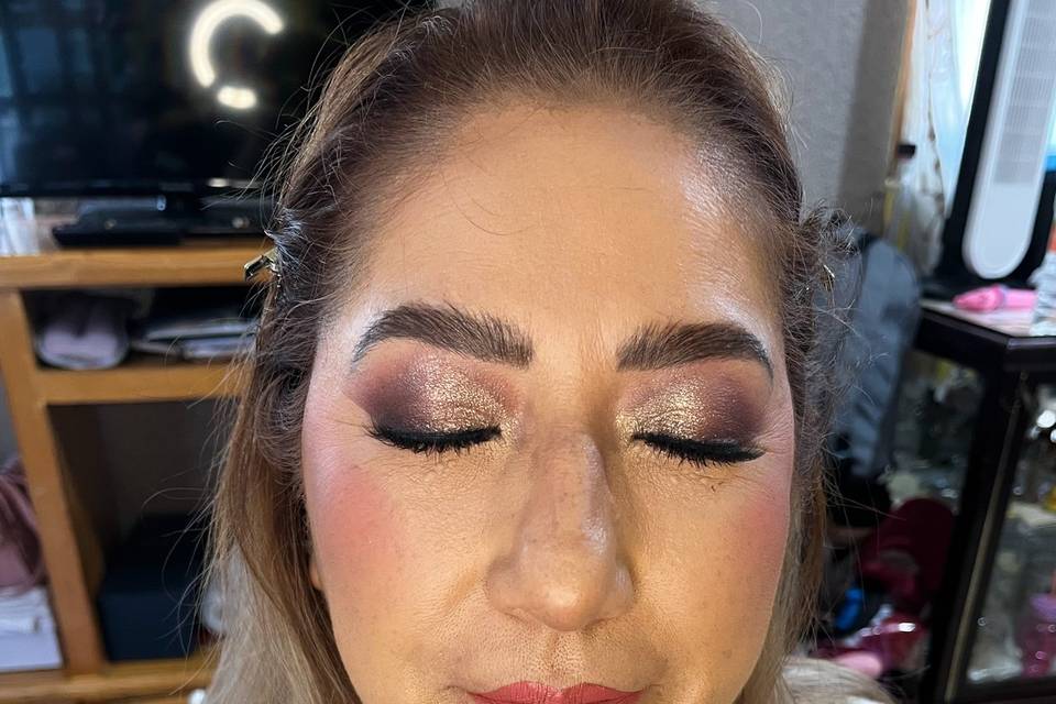 Maquillaje social rosados