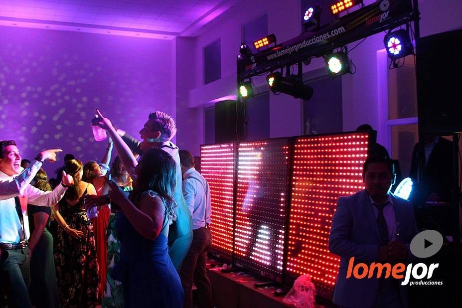 Dj, pantalla e iluminación