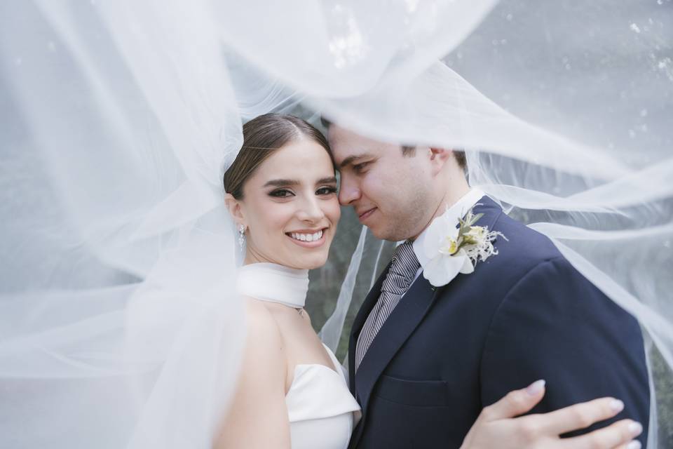 Bride's eyes