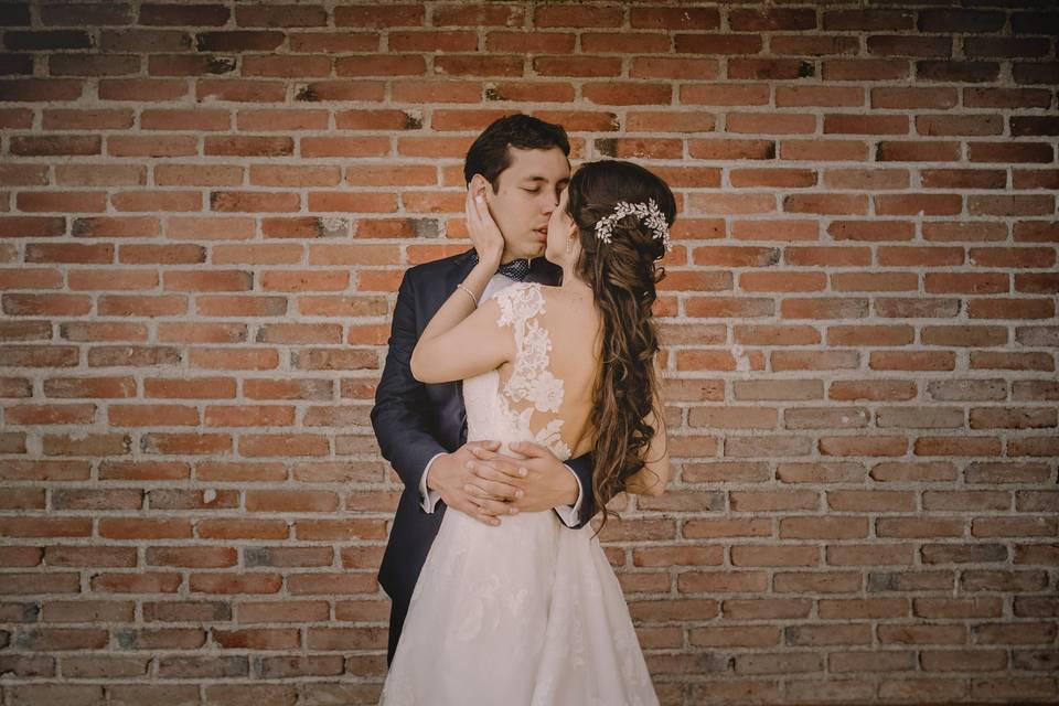 Uriel mateos wedding photo