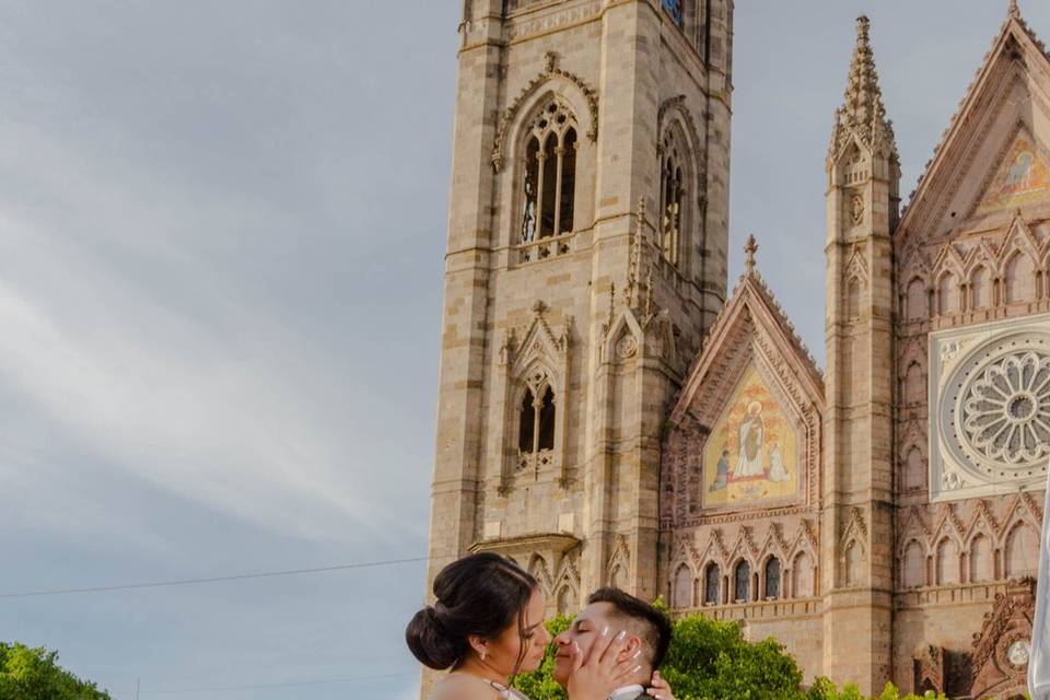 Beso de medio día