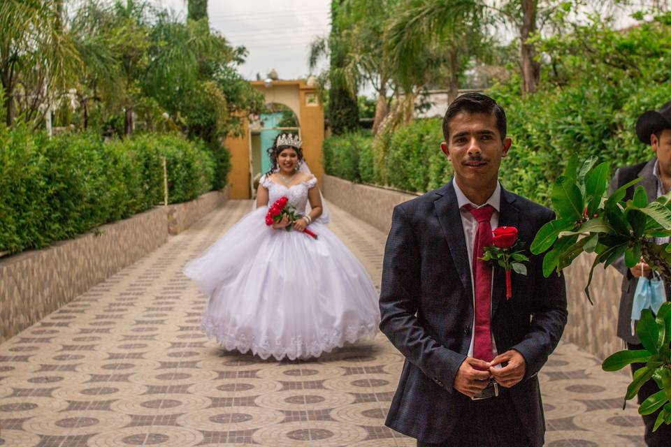 Camino al altar