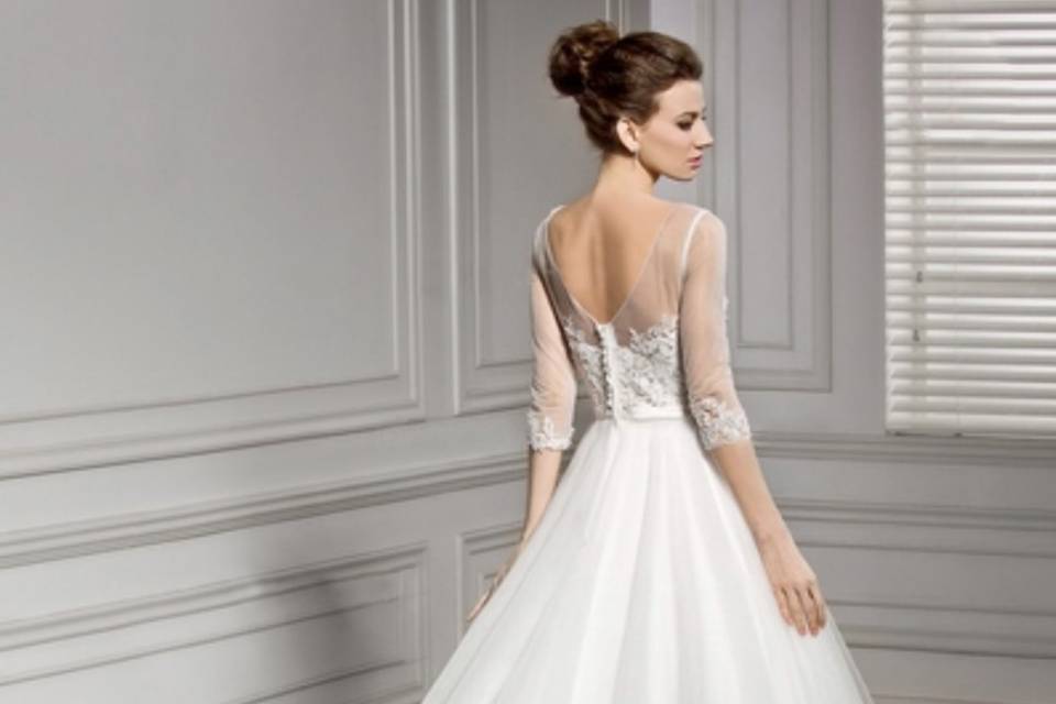 Carola Wedding & Evening Dresses