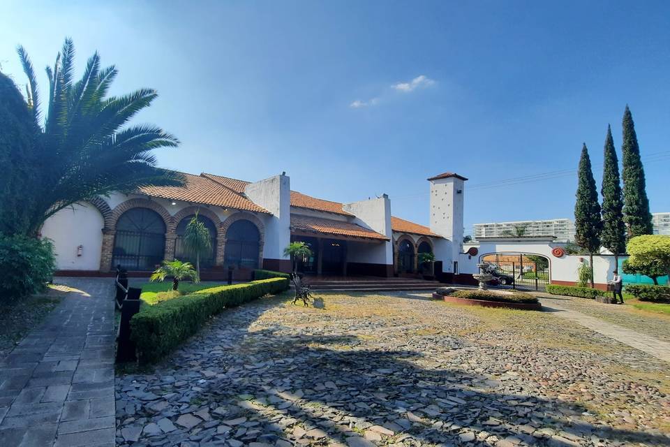 Antigua Hacienda La Mora
