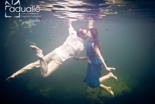 Trash the dress en cenote