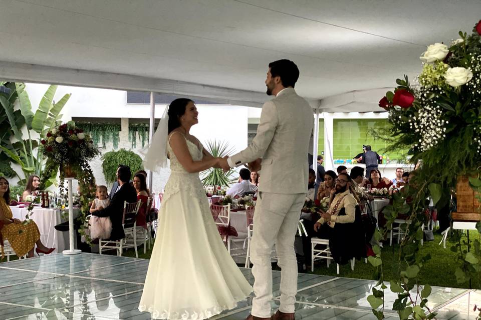 V&R PRIMER BAILE