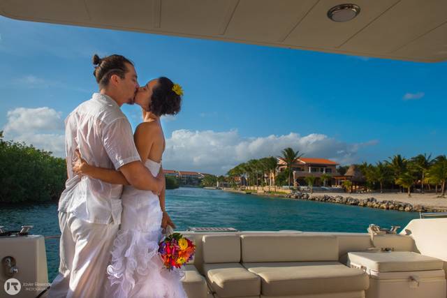 Boda en Yate Puerto Aventuras