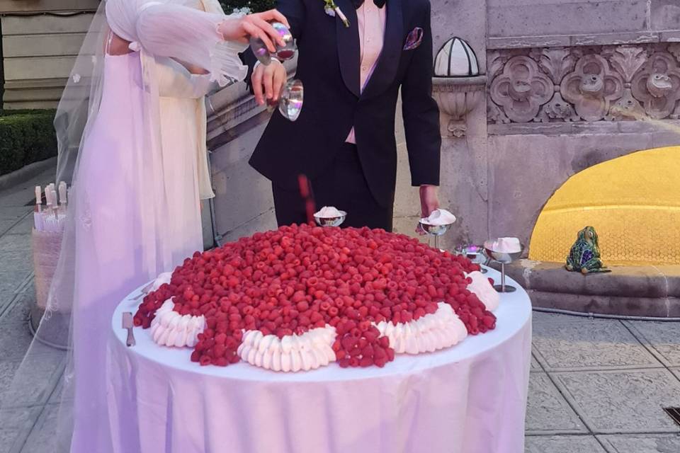 Dessert decoration