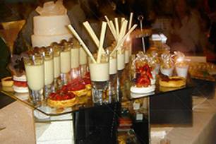 Mesa de postres/ monchies