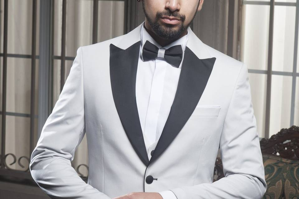 Tuxedos Arturo Vega