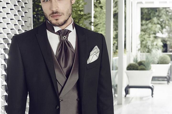 Tuxedos Arturo Vega