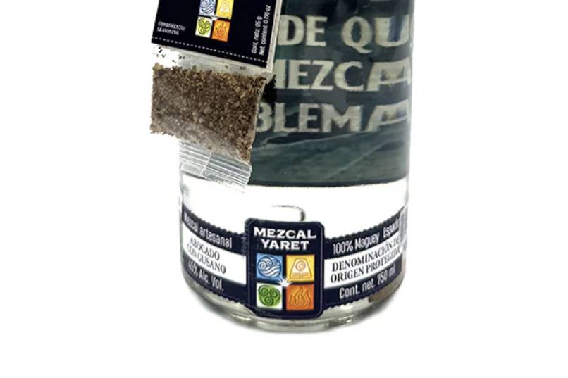 Botella 750 ml mezcal