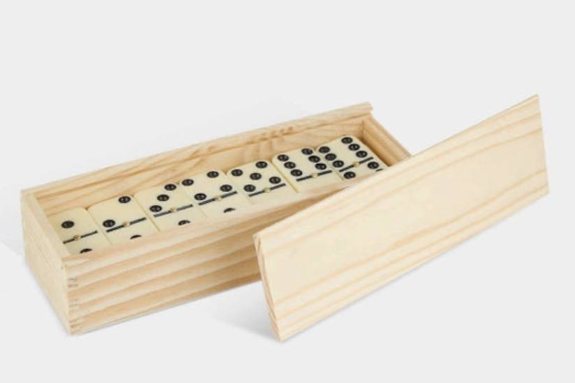 DOMINO