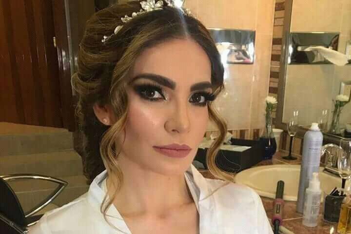 Berelendis Make up & Hairstyle