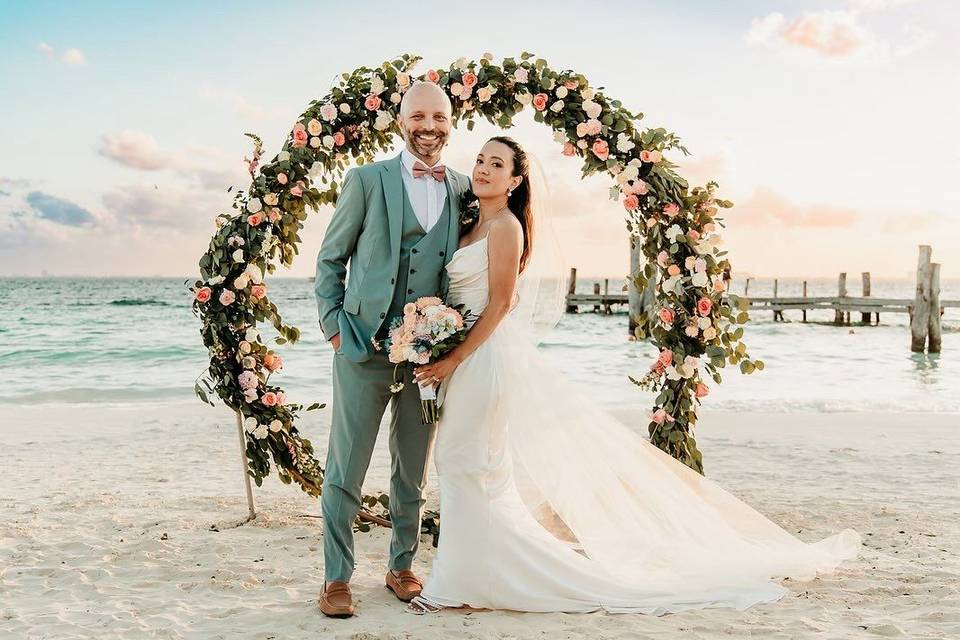 Novios en la playa