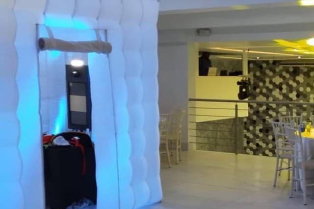 Dale Click Photobooth