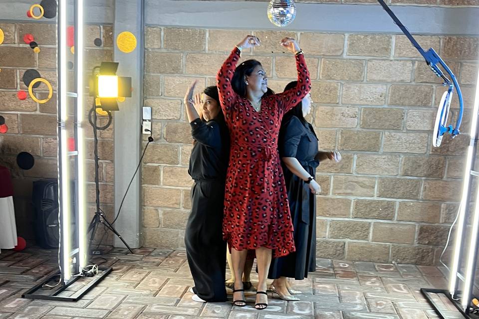 Invitados en acción