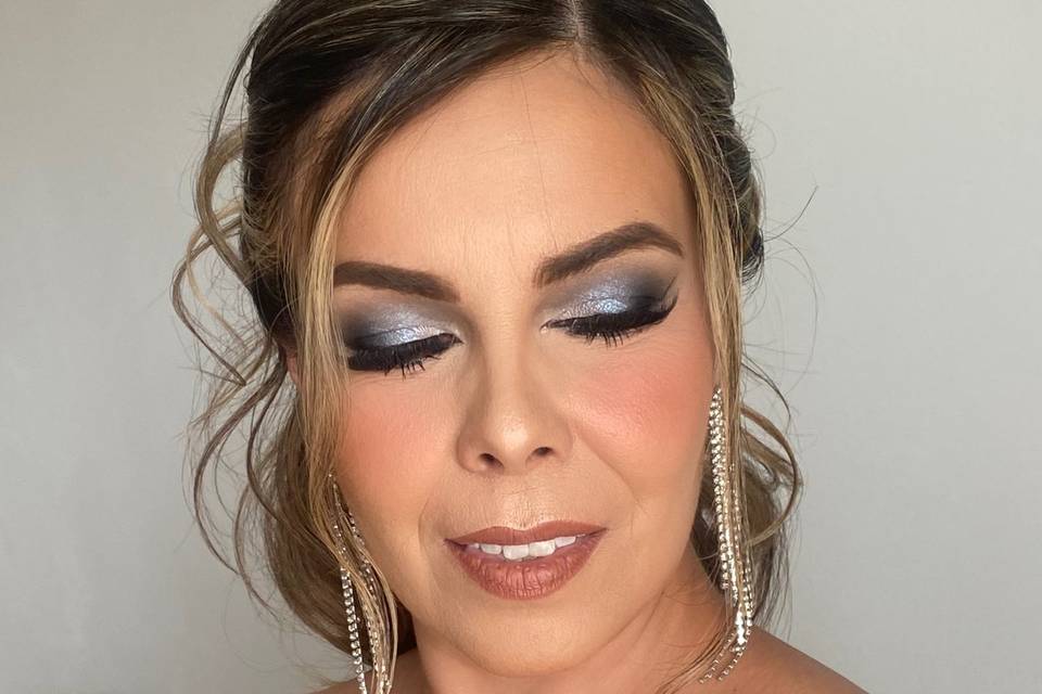 Zugey Martinez Makeup