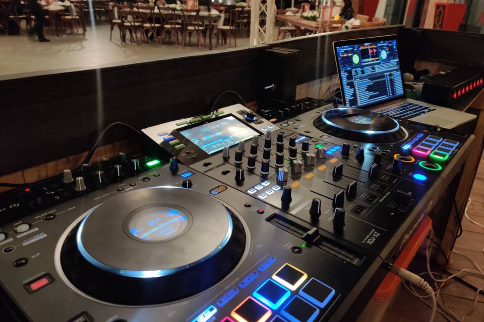 DjSet