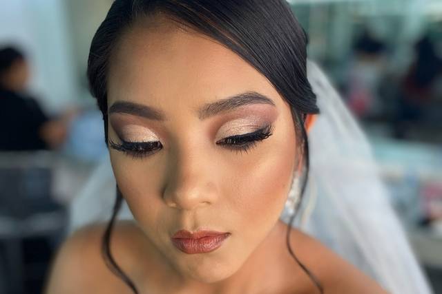 Viridiana Villegas Make-up