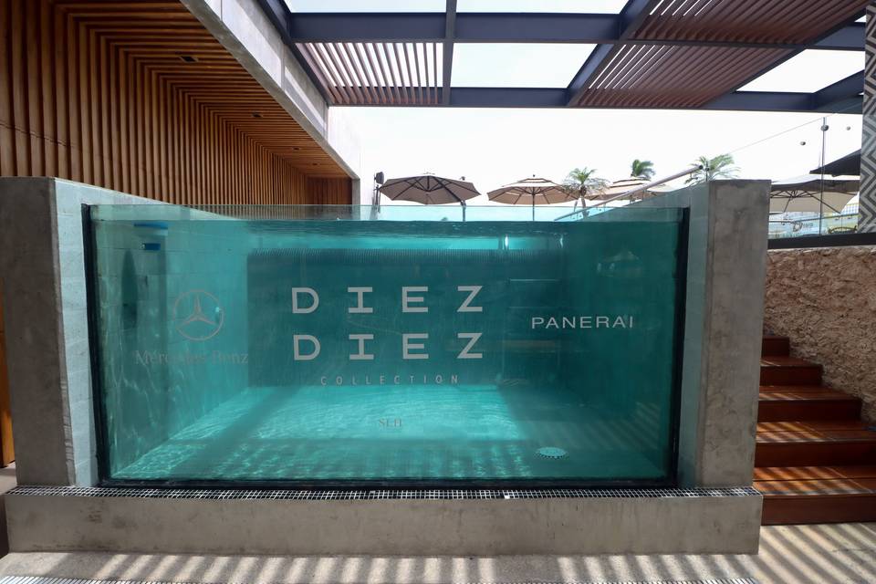 Diez Diez Collection