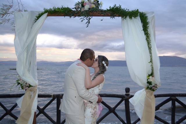 Boda civil Ajijic