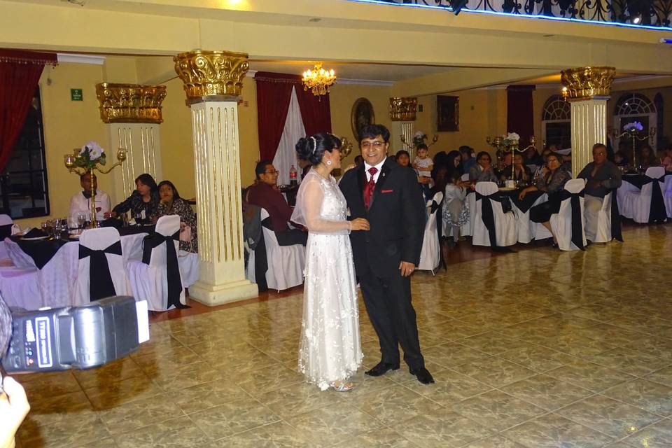 Celebrando 25 años de boda