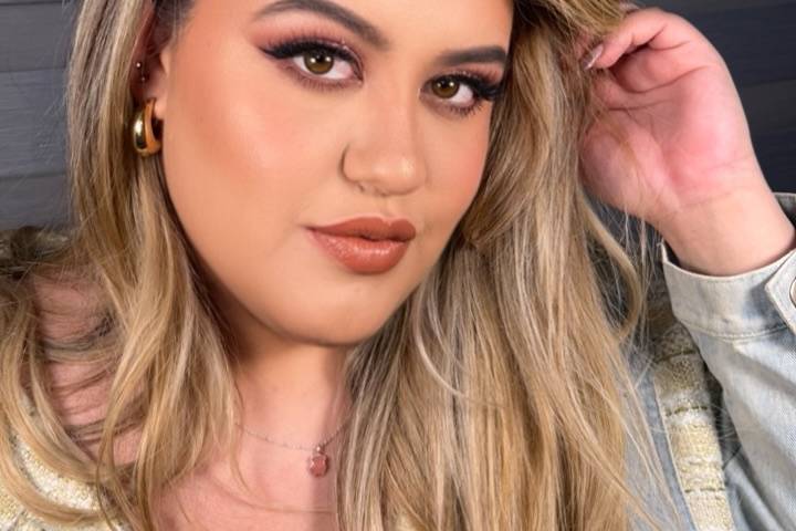 Bridesmaid makeup look