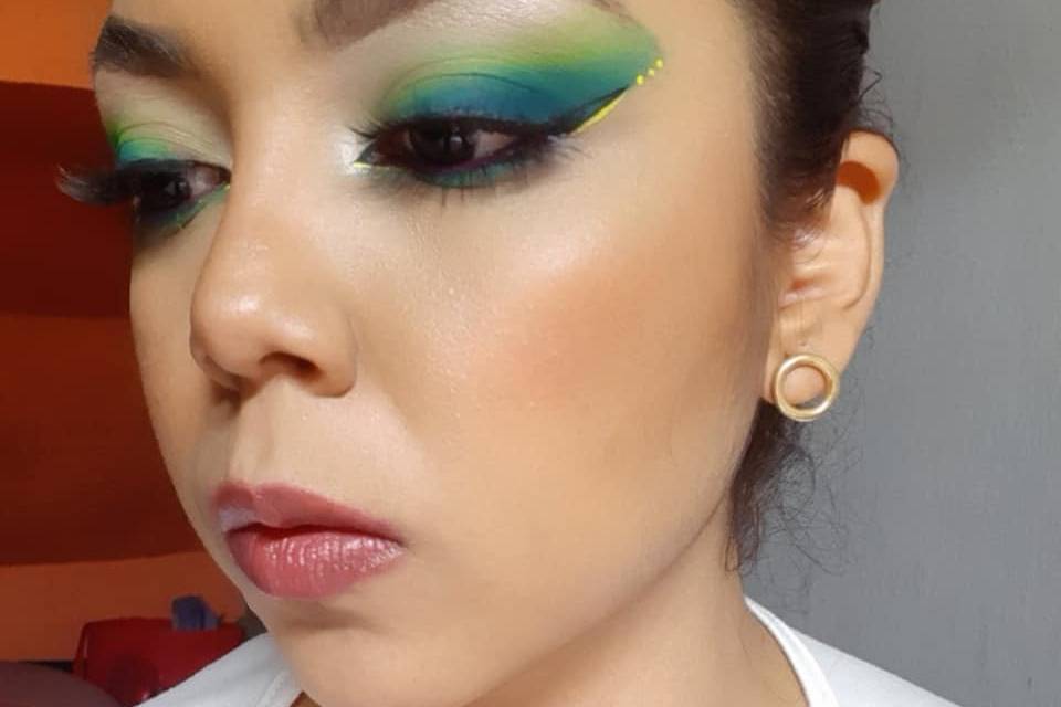 Make up verde