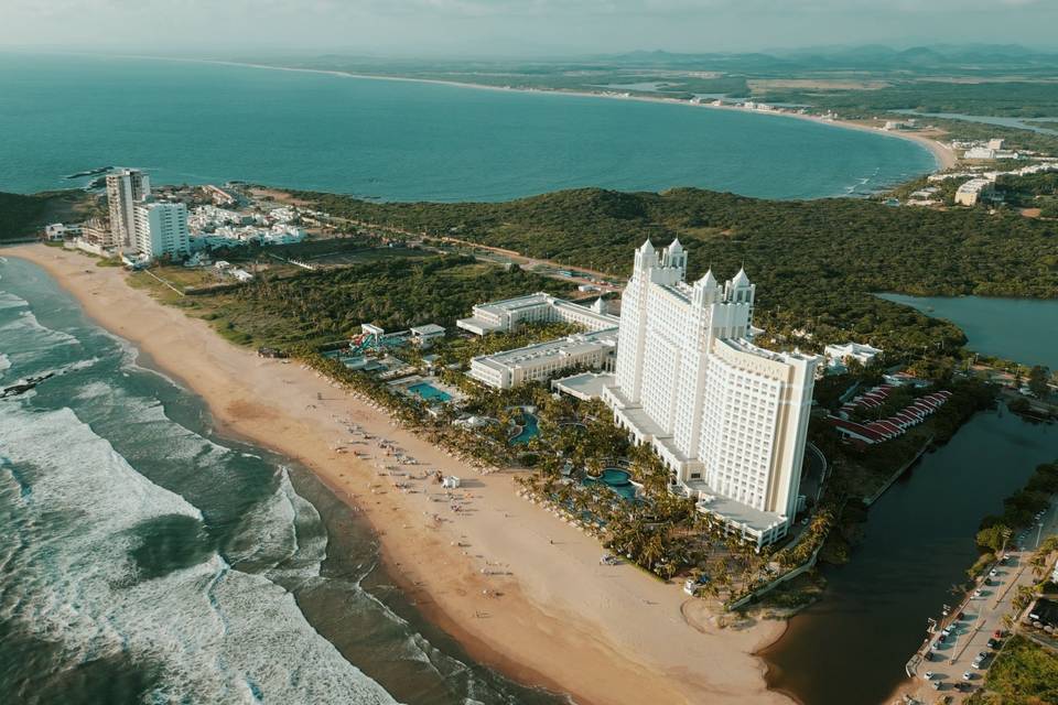 Hotel Riu