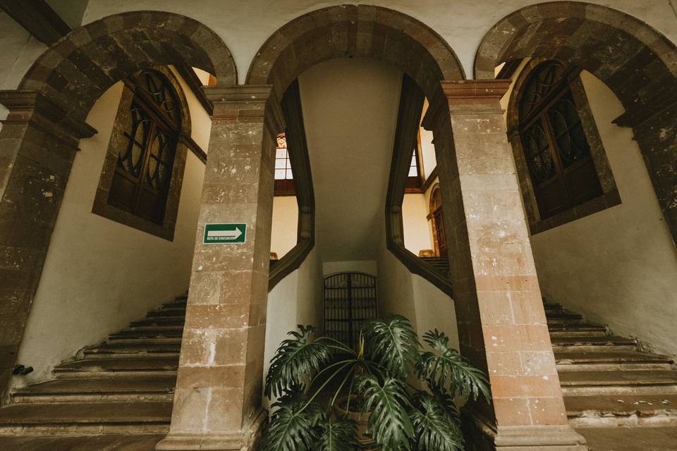 escaleraArcos