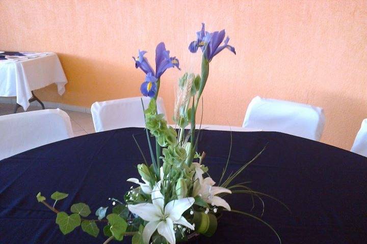 Centro de mesa con iris