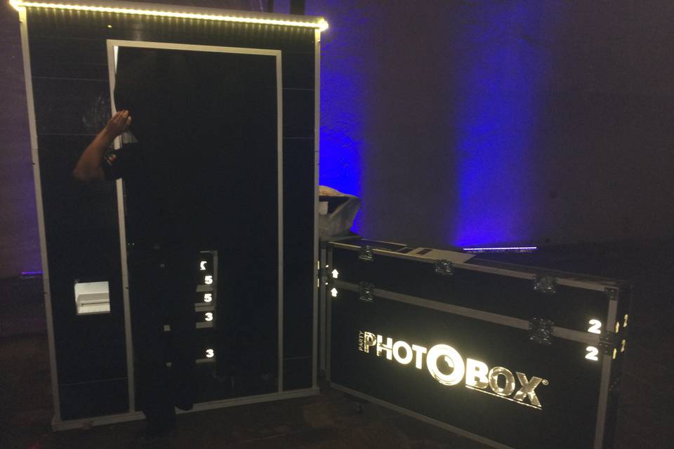 PhotoBox