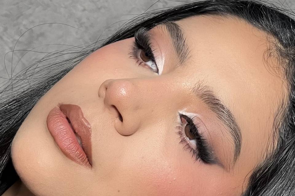 Maquillaje nupcial moderno