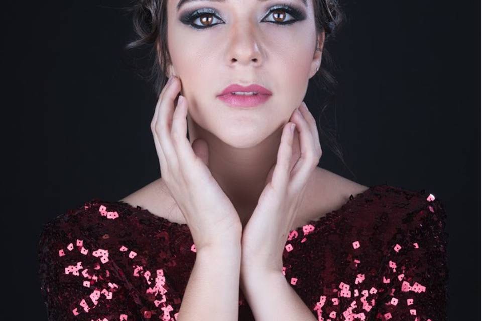 Abril Ricaño Makeup