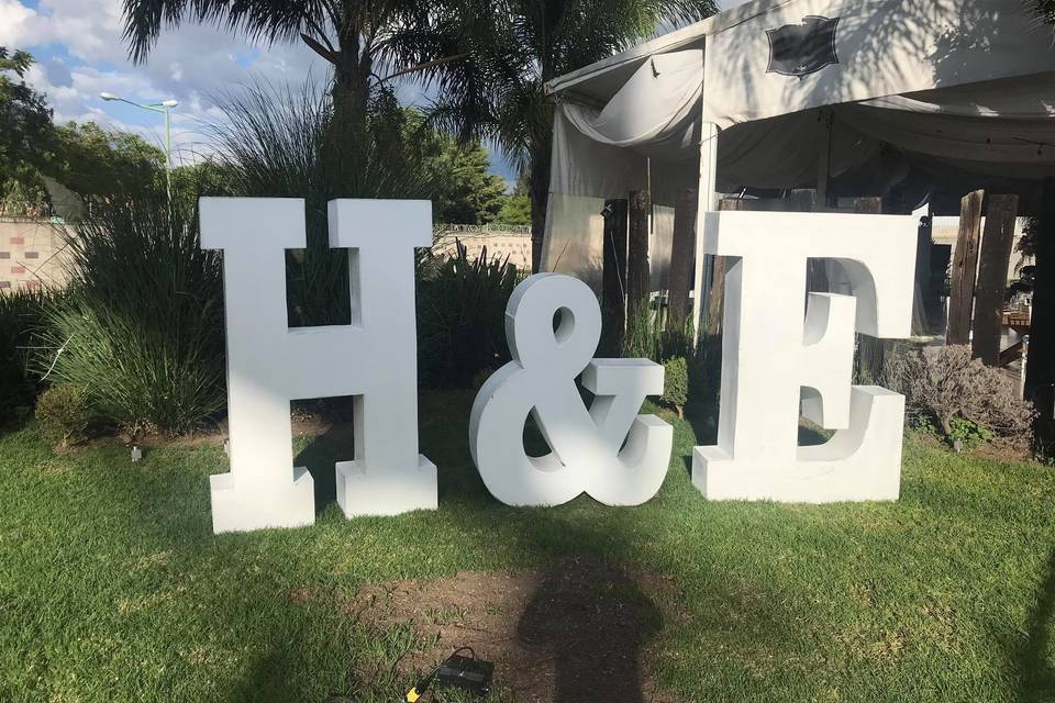 H&e boda