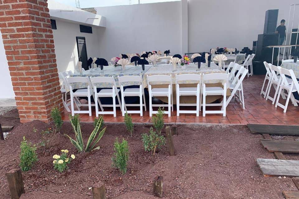 Jardín y Salón de Eventos Servín