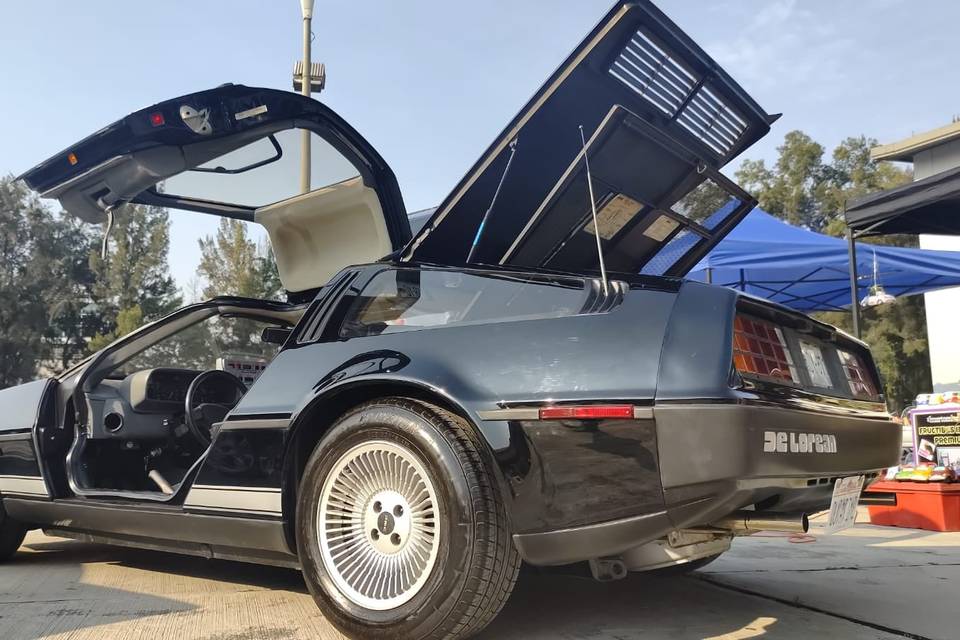 Delorean 1981