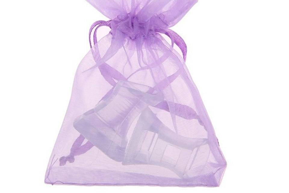 Incluyen una bolsa de organza