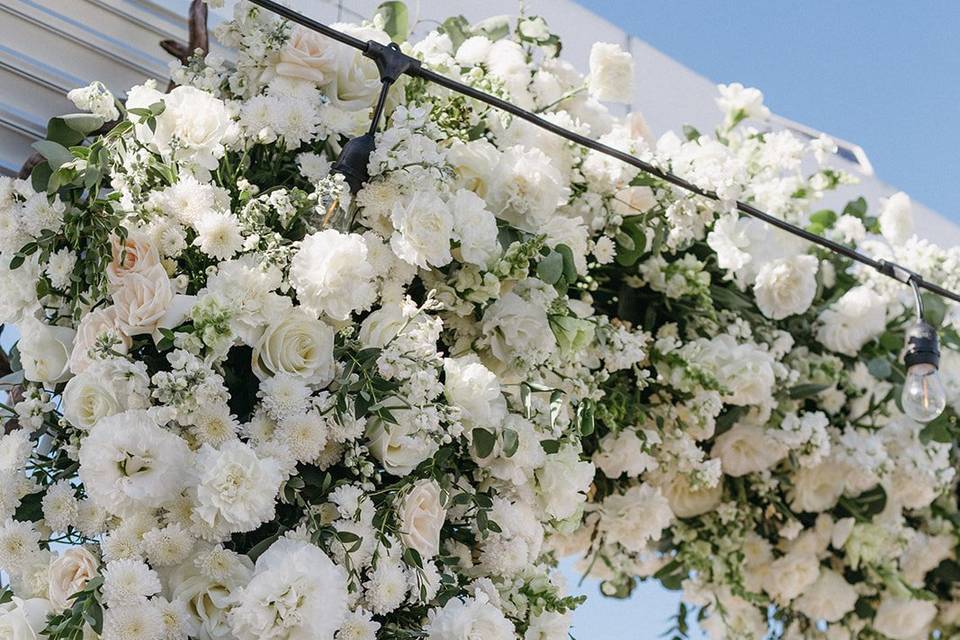 White Chic Wedding & Events